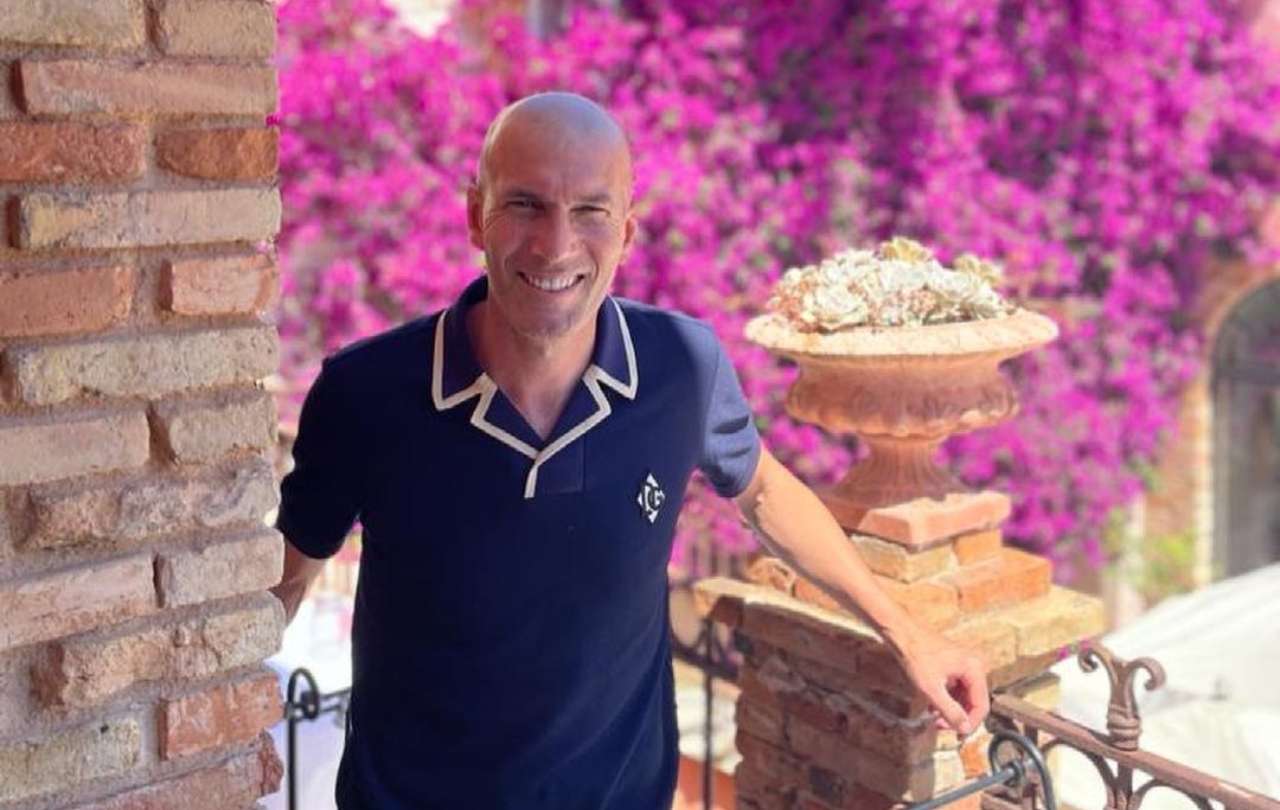 Zidane se aleja del fútbol, pero con un ojo en Deschamps