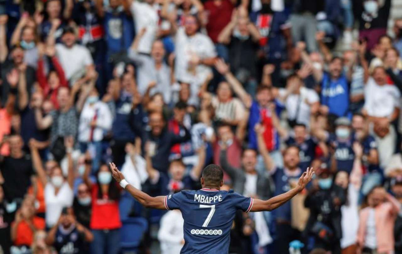 Mbappé tiene un plan: si le dejan quiere llegar a Madrid siendo un profesional